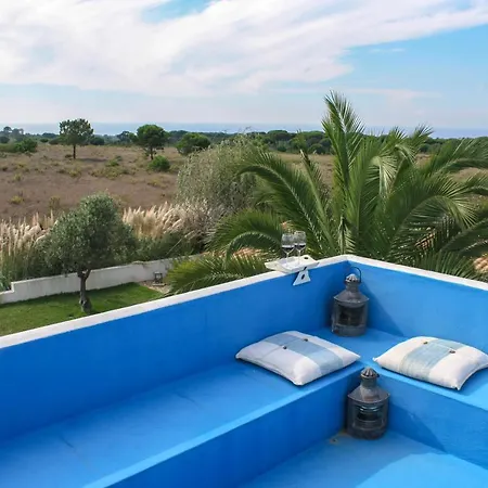 Sleeps 6 Pool Wifi Villa *